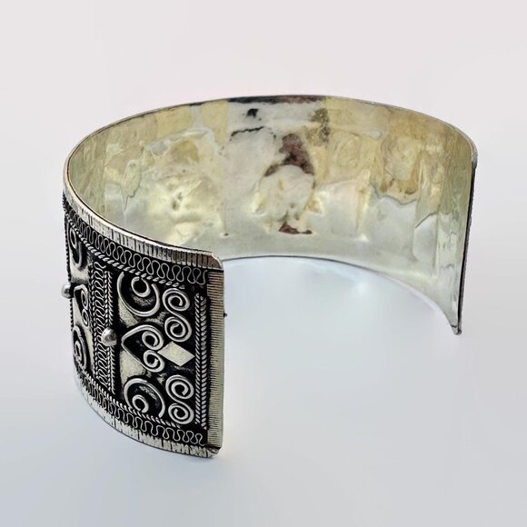 Lapis Bracelet, Afghan, Kuchi Jewelry, Silver Cuff, Vintage Cuff, Middle Eastern - Picture 3 of 5